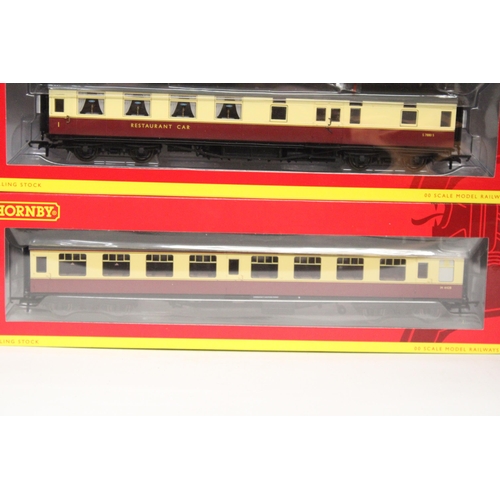 323 - THREE HORNBY OO GAUGE CARRIAGES TO INCLUDE BR MK 1 RESTAURANT BUFFET COACH, BR MK1 TOURIST SECOND OP... 