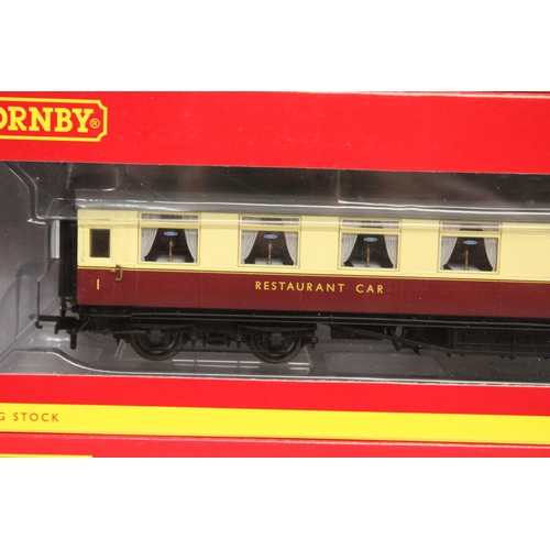 323 - THREE HORNBY OO GAUGE CARRIAGES TO INCLUDE BR MK 1 RESTAURANT BUFFET COACH, BR MK1 TOURIST SECOND OP... 