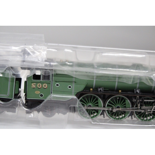 325 - A HORNBY OO GAUGE LNER THOMPSON CLASS A2/3 4-6-2 'EDWARD THOMPSON' LOCOMOTIVE, R3832 - AS NEW IN BOX