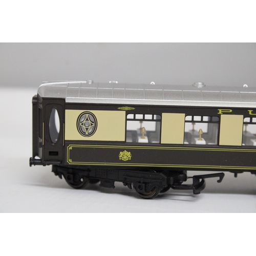 327 - THREE OO GAUGE CARRIAGES TO INCLUDE TWO BACHMANN AND ONE HORNBY