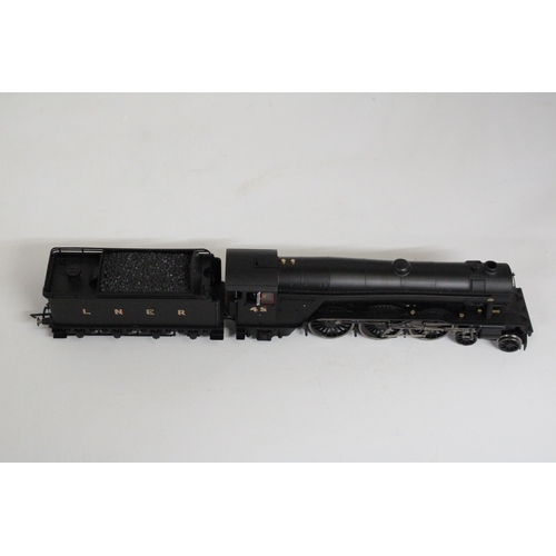 328 - A HORNBY OO GAUGE LNER CLASS A3 4-6-2 'LEMBERG' LOCOMOTIVE, R30087 - BOXED