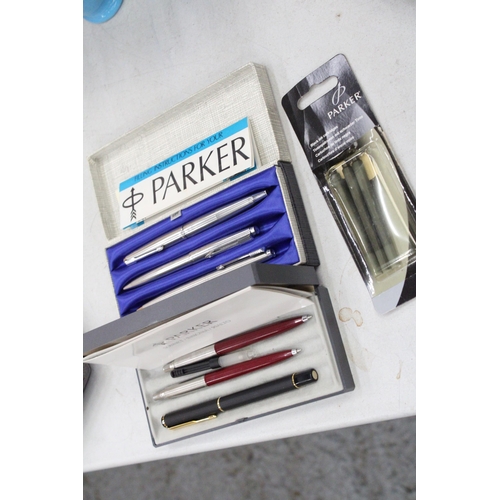 177 - A QUANTITY OF BOXED BALLPOINT PARKER PENS TOGETHER  WITH A FOUNTAIN PEN WITH REFILLS