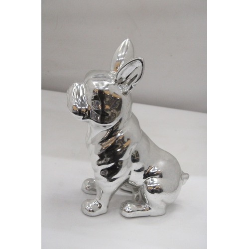 180 - A LARGE SITTING CHROME BULLDOG - 30 CM