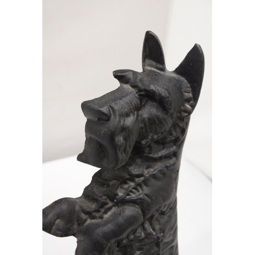 238 - A LARGE HEAVY CAST SCOTTIE DOG DOORSTOP, HEIGHT 36CM