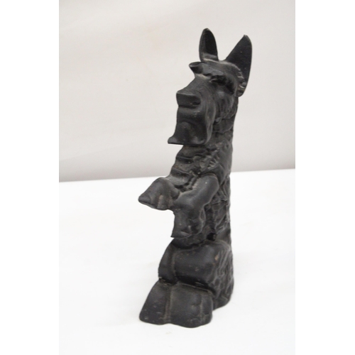 238 - A LARGE HEAVY CAST SCOTTIE DOG DOORSTOP, HEIGHT 36CM