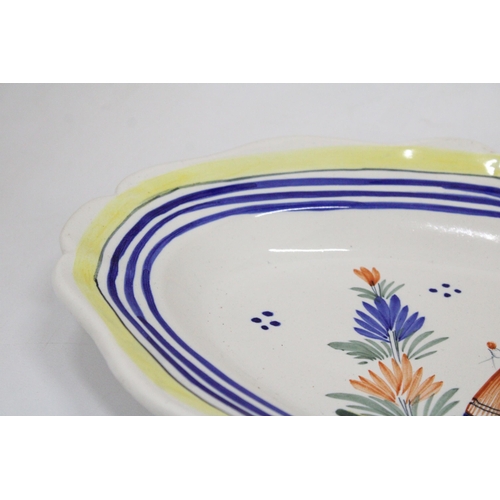 103 - A MID CENTURY HENRIOT QUIMPER OVAL BOWL