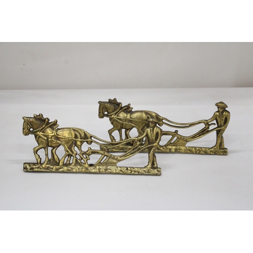 104 - A PAIR OF VINTAGE BRASS FARMER, HORSE AND PLOUGH STANDS