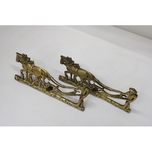 104 - A PAIR OF VINTAGE BRASS FARMER, HORSE AND PLOUGH STANDS