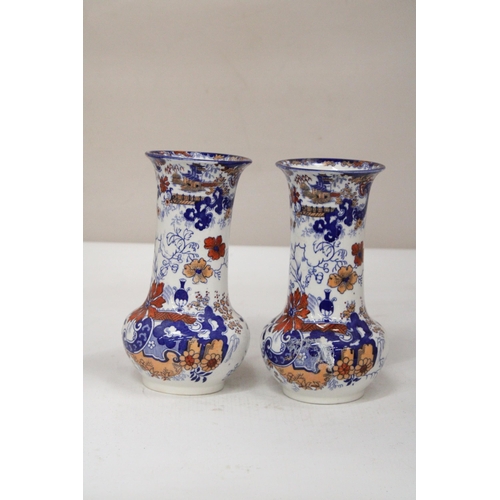 34 - A PAIR OF RIDGWAYS CHINESE JAPAN VASES - 19 CM