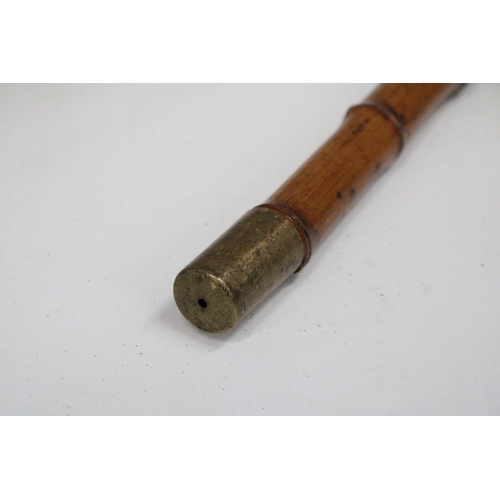 40 - A 19TH CENTURY BAMBOO AND COPPER OPIUM PIPE