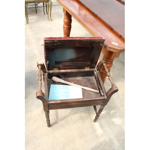 2829 - AN EDWARDIAN BEECH FRAMED PIANO STOOL