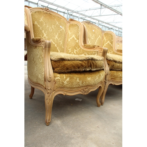 2836 - A CONTINENTAL 19TH CENTURY STYLE THREE PIECE LOUNGE SUITE WITH SWEPT ARMS AND FOLIATE CARVINGS