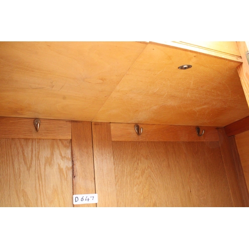 2870 - A MID 20TH CENTURY OAK WARDROBE, 47