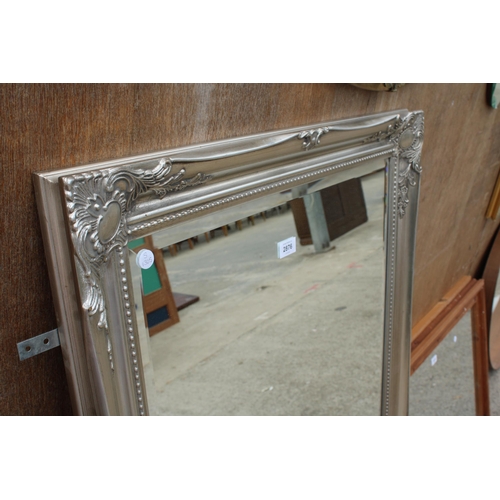 2876 - AN ARQADIA SILVER GILT EFFECT BEVEL EDGE WALL MIRROR, 54