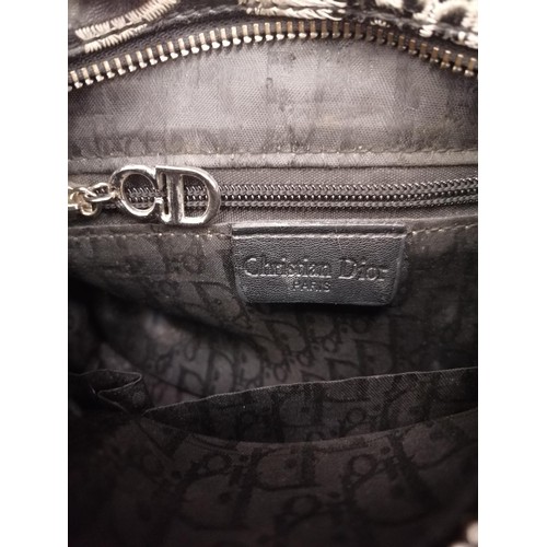 22 - A VINTAGE DIOR HANDBAG - REGISTRATION NO. 019-0533-1827