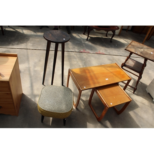 2987 - A RETRO NEST OF TWO TABLES, OAK JARDINIERE STAND, AND A 1970S STOOL ON TAPERING LEGS