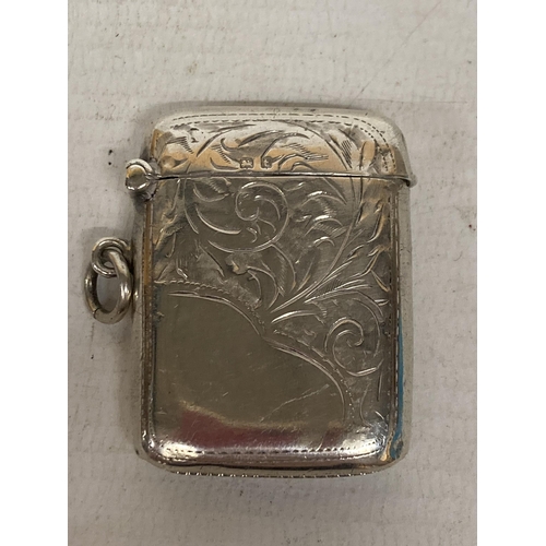 452 - A HALLMARKED BIRMINGHAM SILVER VESTA CASE - GROSS WEIGHT 20.38