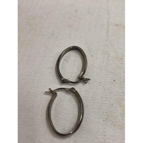 465 - A PAIR OF SILVER LOOP EARRINGS