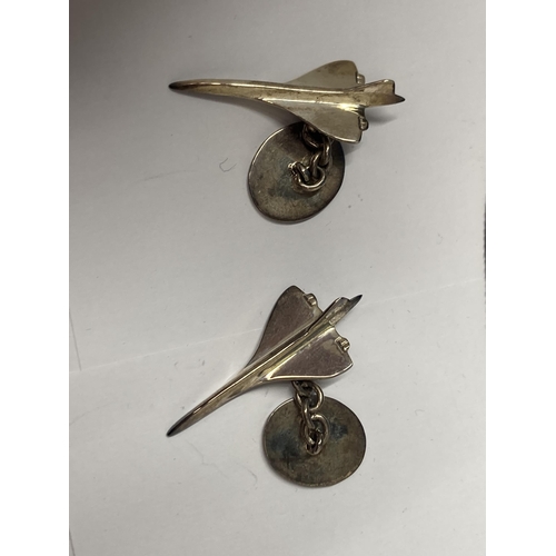 584 - A PAIR OF CONCORDE CUFFLINKS WITH PRESENTATION BAG AND BOX