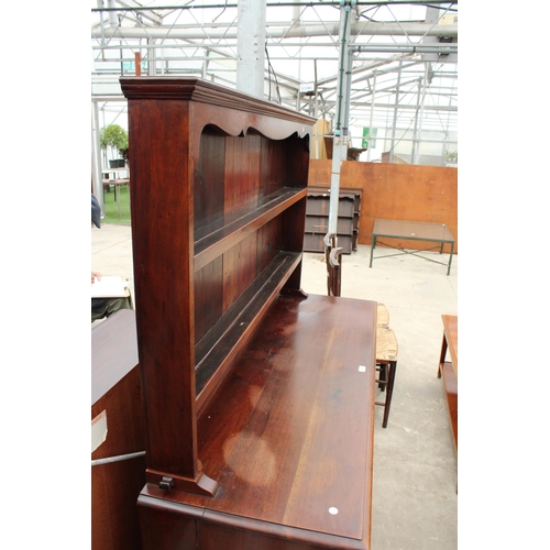 2728 - A LATE VICTORIAN MAHOGANY DRESSER WITH PLATE RACK, CUPBOARDS AND DRAWERS TO BASE, 57