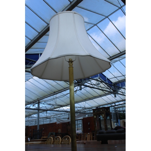 2951 - A MODERN BRASS STANDARD LAMP AND SHADE