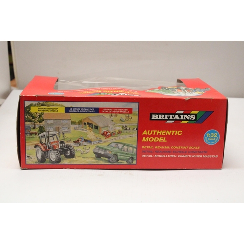 409 - A BRITAINS 1:32 SCALE MASSEY FERGUSON COMBINE HARVESTER - AS NEW IN BOX