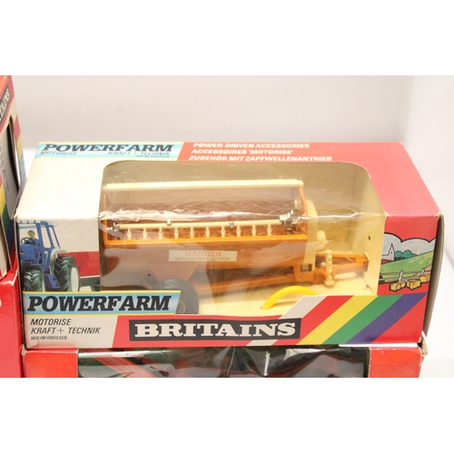 415 - FIVE BRITAINS 1:32 SCALE MODELS TO INCLUDE A NNEW HOLLAND TM165 TRACTOR, A MASSEY FERGUSON 200 TRAIL... 