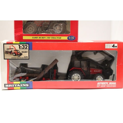 428 - TWO BRITAINS 1:32 SCALE MODELS TO INCLUDE A VALMET LOGGING TRACTOR AND TRAILER AND A SAME RUBIN 150 ... 