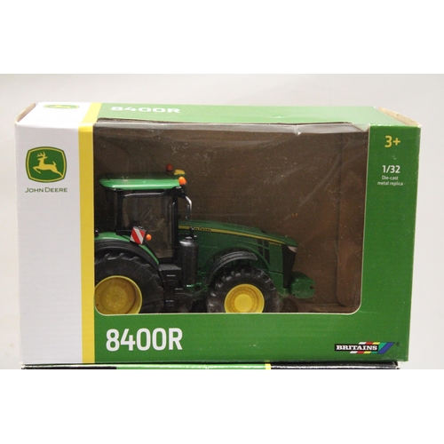 432 - TWO BRITAINS 1:32 SCALE MODELS TO INCLUDE A JOHN DEERE 8400R AND A JOHN DEERE 840i TRAILED SPRAYER -... 