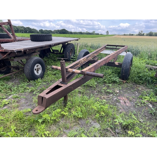 113 - SINGLE AXLE CHASIS 12'6