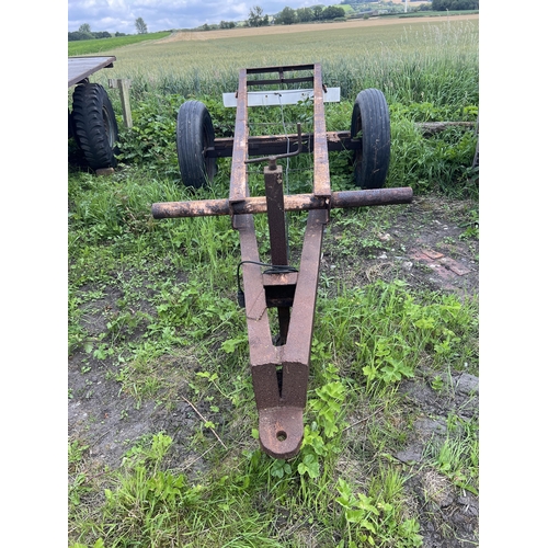 113 - SINGLE AXLE CHASIS 12'6