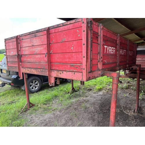 120 - TYRER HI-LIFT TRAILER BODY  + VAT