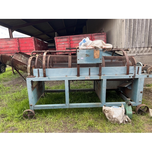 123 - J B EDLINGTON & CO GAINSBOROUGH VEGETABLE WASHER WITH 3 PHASE MOTOR AND WATER PUMP  + VAT