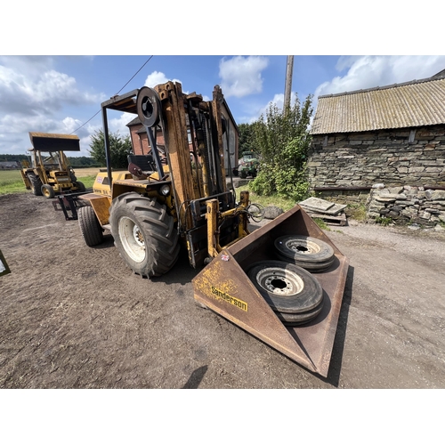 176 - SANDERSON SB45 FORKLIFT WITH BUCKET AND PALLET FORK UHG454R 1297 HOURS FIRST REG 29.09.1976 ONE OWNE... 