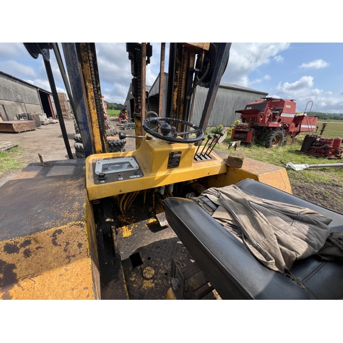 176 - SANDERSON SB45 FORKLIFT WITH BUCKET AND PALLET FORK UHG454R 1297 HOURS FIRST REG 29.09.1976 ONE OWNE... 