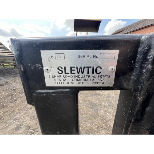 178 - SLEWTIC TWIN BALE SPIKE TO FIT LOT 176  + VAT