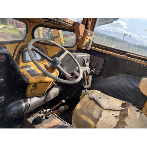 180 - FORD 420 EXCAVATOR WITH FORE END LOADER TUB919R 2532 HOURS WITH 2 FT DIGGING BUCKET AND 4 FT DITCHIN... 