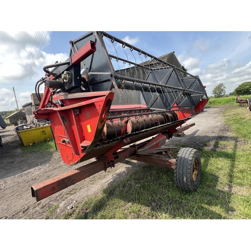 181 - MASSEY FERGUSON 30 COMBINE HARVESTER M549TWU WITH 12 FT HEADER AND TRAILER FIRST REG 18.08.1994 APPR... 