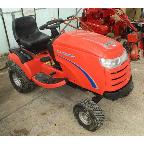 121 - SIMPLICITY TRACTOR ORANGE 16HP 699 HRS  NO VAT