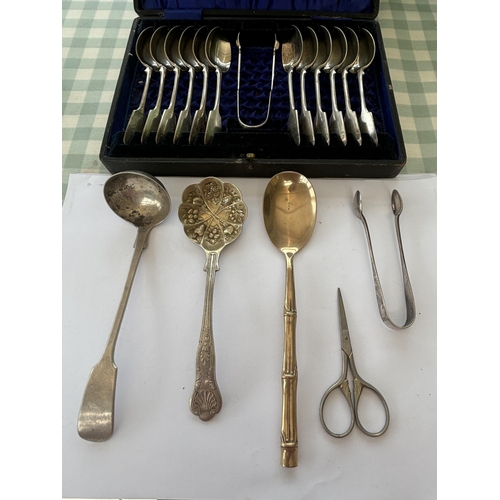 99 - A BOXED SET OF TWELVE DIXON SILVER PLATED TEASPOONS AND NIPS AND FIVE FURTHER ITEMS TO INCLUDE SCISS... 