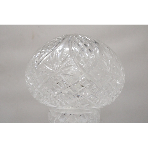 25 - A CRYSTAL MUSHROOM SHAPED TABLE LAMP