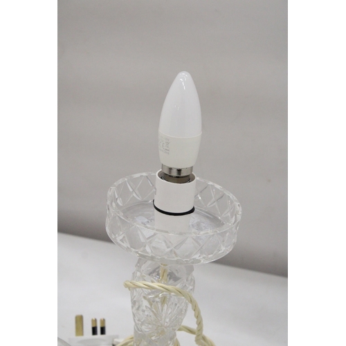 25 - A CRYSTAL MUSHROOM SHAPED TABLE LAMP