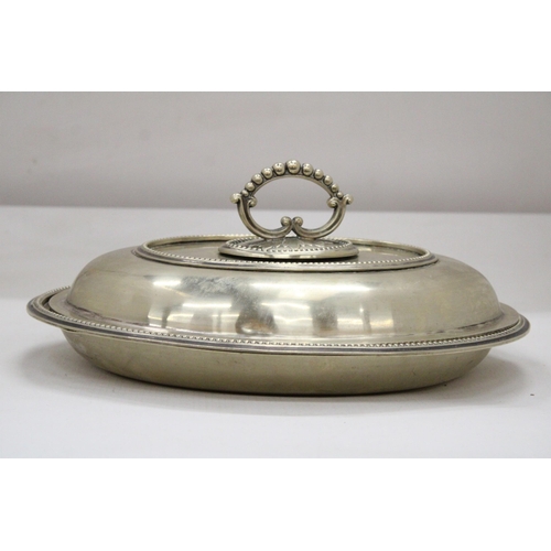 186 - A SILVER PLATED LIDDED SERVING DISH