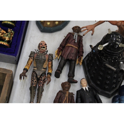 197 - A COLLECTION OF NINE DR WHO FIGURES TO INCLUDE DALEKS