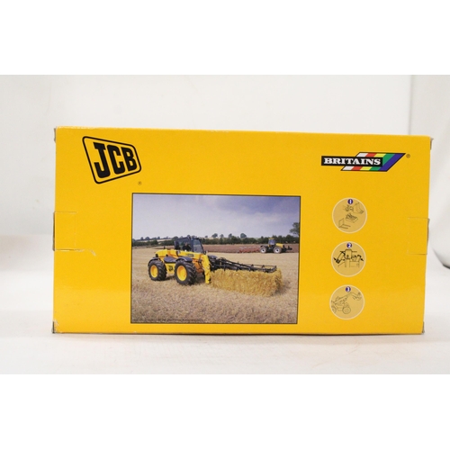 460 - A BRITAINS JCB 526S LOADALL, COMPLETE WITH SHOVEL, FORKLIFT AND BALE LIFT ATTACHMENTS, AS NEW IN BOX