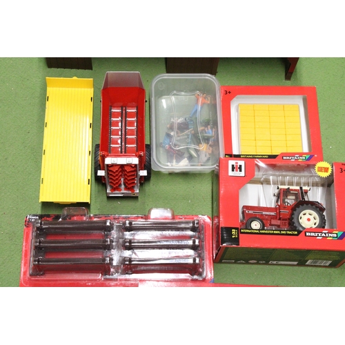 467 - A QUANTITY OF 1:32 SCALE BRITAINS FARM MODELS TO INCLUDE A FARM BUILDING, AN INTERNATIONAL HARVESTER... 