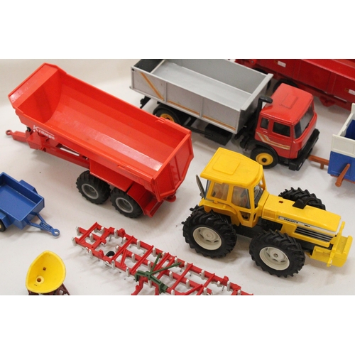 493 - EIGHT BRITAINS 1:32 SCALE MODELS TO INCLUDE A COUNTY TRACTOR, A MAGIRUS DEUTZ TRUCK, A KRAMPE TIPPER... 