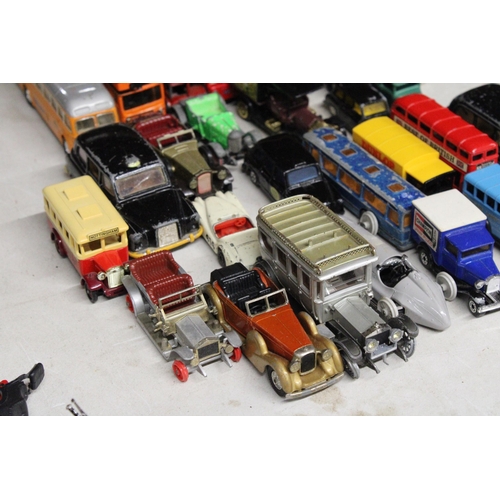 259 - A COLLECTION OF DIE-CAST MODEL VEHICLES TO INCLUDE BUSES, TAXIS, VINTAGE STYLE VANS AND CARS - IN PL... 