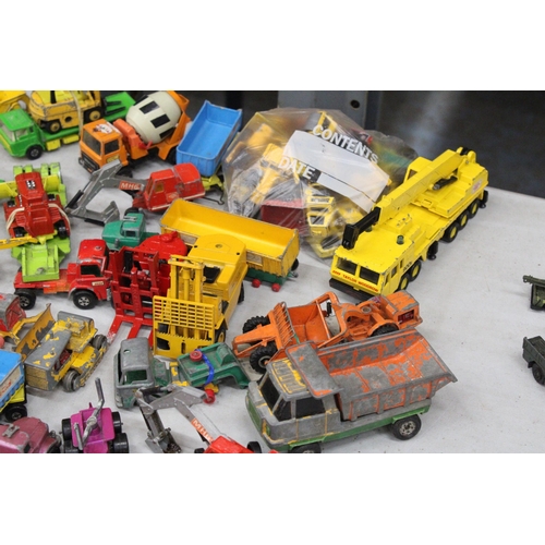 264 - A LARGE QUANTITY OF VINTAGE DIE-CAST CONSTRUCTION VEHICLES TO INCLUDE, MATCHBOX, DINKY, LONE STAR, E... 