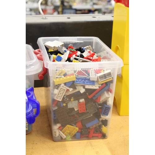 567 - A LARGE QUANTITY OF LEGO PIECES IN FOUR BOXES